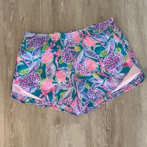 Lilly Pulitzer luxletic shorts size medium